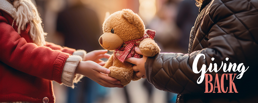How Your Business Can Give Back This Holiday Season